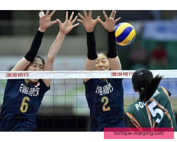 江嘉良鱼跃救球成功，关键一分点燃全队士气